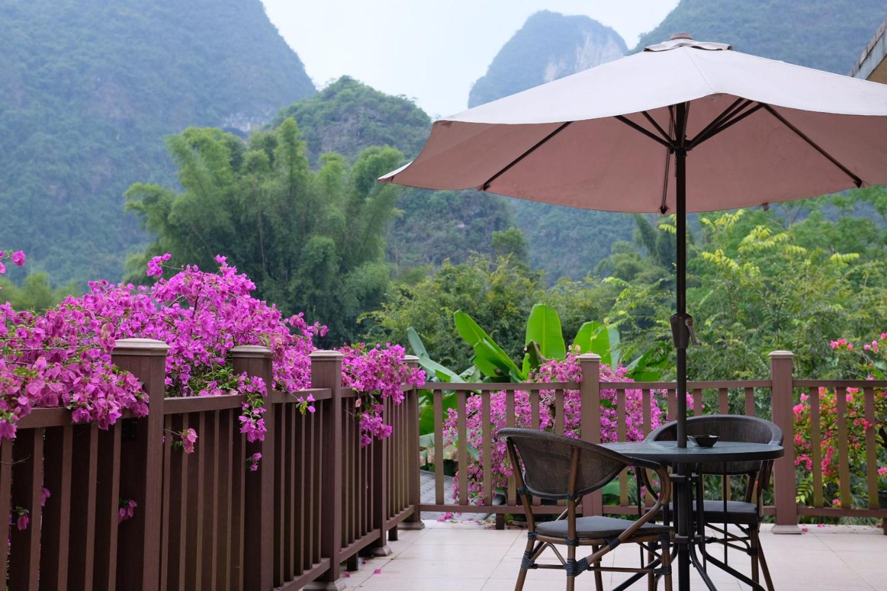 Moondance Boutique Resort Yangshuo Extérieur photo