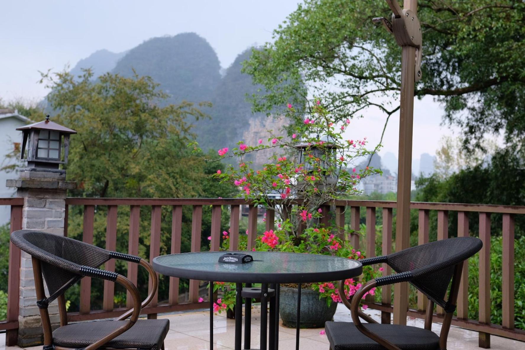 Moondance Boutique Resort Yangshuo Extérieur photo